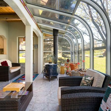 Mariposa Lodge Bed And Breakfast สตีมโบทสปริงส์ ภายนอก รูปภาพ